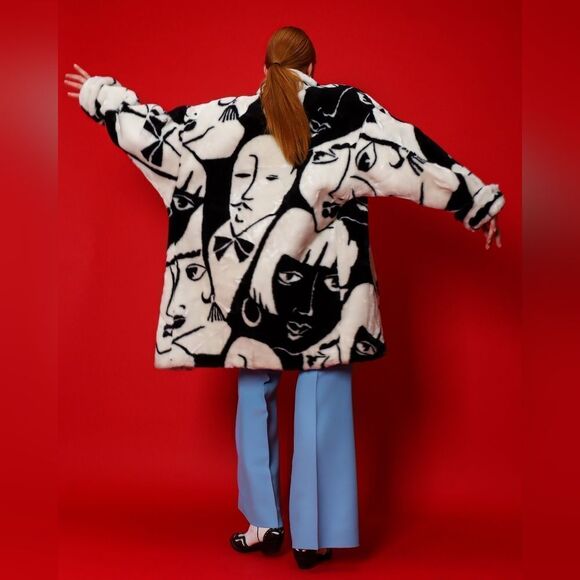 DONNYBROOK FUR COATS  - Picture 1 of 16